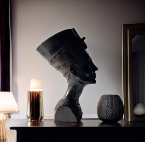 Handmade Basalt Nefertiti Bust - Egyptian Queen Sculpture - Image 4