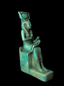 Vintage Goddess Isis statue breastfeeding Horus, unique Isis goddess Statue. - Image 4