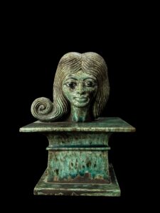 Handcarved Flamestone Egyptian Queen Statue Replica - Image 4