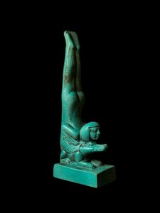 Porcelain Egyptian God Sobek Statue: Crocodile God of the Nile - Image 4