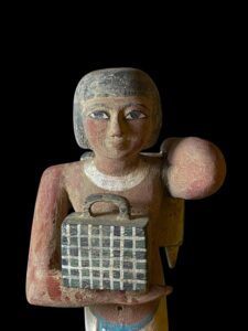 Egyptian Wooden Bearer Statuette Replica: Niankhpepi Tomb, 6th Dynasty - Image 4