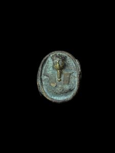 Vintage King Tut Ring: Handmade Egyptian Eye of Horus Symbol - Image 4