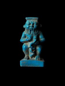 Hand-Carved God Bes Statue with Horus & Thoth: Egyptian Museum Piece - Image 4