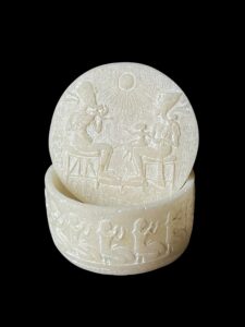 Egyptian Jewelry Box: King Akhenaton & Queen Cleopatra Design - Image 4
