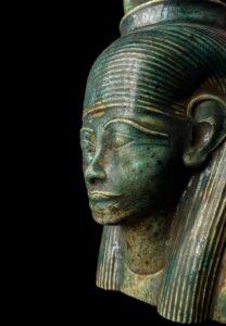 Rare Hathor statue from Ancient Egypt. 1 of 1 . The one-of-a-kind Hathor sculpture. - Image 4