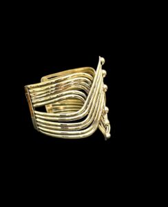 Handmade Egyptian Cuff Bracelet: Arabian Style Jewelry - Image 4