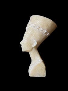 Handmade Nefertiti Bust Statue: Egyptian Queen Replica - Image 4