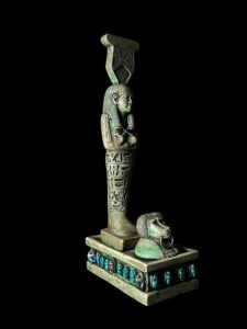 Egyptian Goddess statue Holding flails, Vintage Statue from Ancient Egypt. - Image 4