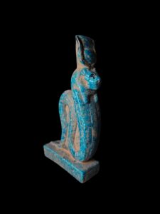 Egyptian Goddess Sekhmet Statue with Cobra: Handmade Statuette - Image 4