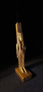 Egyptian Queen Meritamen Statue - Made in Egypt - Image 4