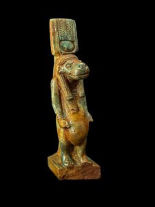 Handmade Egyptian Goddess Taweret Statue: Hippo Crocodile Symbol - Image 4