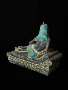 Handcrafted Egyptian Cleopatra Statue: Ancient Queen Figurine - Image 4