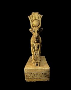 Goddess Hathor Statue with Amenhotep II: Vintage Egyptian Replica - Image 5