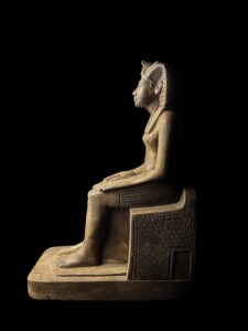 Basalt Hatshepsut Statue: Egyptian Museum Piece - Image 5