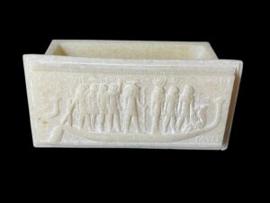 Egyptian Jewelry Box: Pharaonic Scarab Design - Image 5
