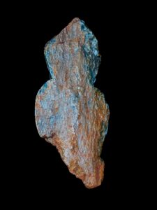 Handcarved Flamestone Egyptian Queen Statue: Rare Ancient Model - Image 5