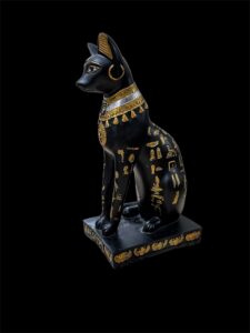 Large Ancient Egyptian Goddess Bastet statue, Home decor statues made in Egypt - Image 5