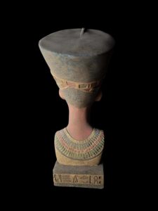 Handmade Nefertiti Bust Statue: Egyptian Queen Replica - Image 5