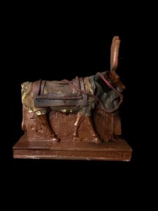 Goddess Hathor Statue with Amenhotep II: Museum Replica - Image 5