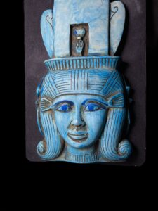 Wall decor Goddess Hathor Statuette, winged Scarab symbol for protection - Image 5