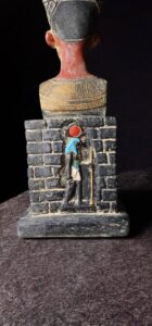 Nefertiti Bust Statue: Handmade Egyptian Queen Replica - Image 6