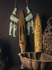 King Tutankhamun Golden Dagger: Egyptian Museum Replica - Image 6