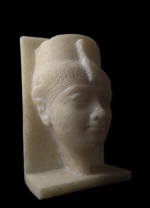 Alabaster Queen Hatshepsut Statue: Egyptian Art - Image 6