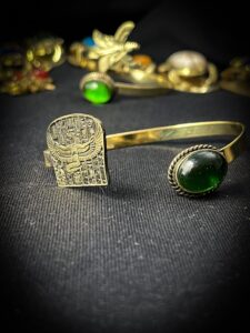 Goddess Isis Upper Arm Cuff, Elegant Egyptian Inspired Jewelry, Goddess Isis Inspired Arm Cuff,Egyptian handmade gifts. Isis armlet - Image 6