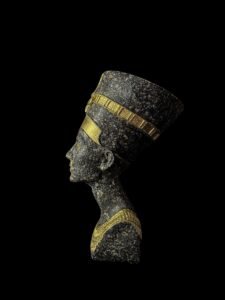 Black Nefertiti Bust Statue: Handmade Egyptian Queen Replica - Image 6