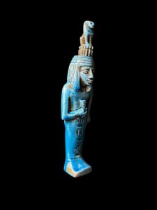 Handcarved Flamestone Egyptian Queen Statue: Rare Ancient Model - Image 6