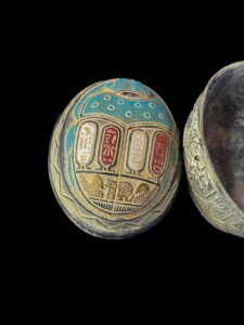 Egyptian Scarab Box: Pharaonic Jewelry Holder - Image 6
