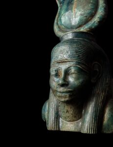 Rare Hathor statue from Ancient Egypt. 1 of 1 . The one-of-a-kind Hathor sculpture. - Image 6