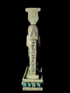 Egyptian Goddess statue Holding flails, Vintage Statue from Ancient Egypt. - Image 6