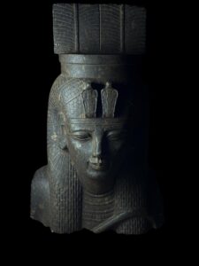 Granite Egyptian Queen Meritamen Statue: Handmade Art - Image 6