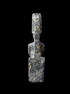 Egyptian God Amun Statue: Museum Replica - Image 6