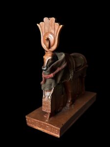 Goddess Hathor Statue with Amenhotep II: Museum Replica - Image 6