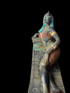 Large Egyptian Queen Cleopatra Statue: Handcrafted Home Decor - Image 7