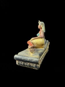 Handcrafted Egyptian Cleopatra Statue: Ancient Home Decor - Image 7