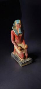 Thutmose III Statue: Egyptian Pharaoh Museum Replica - Image 7