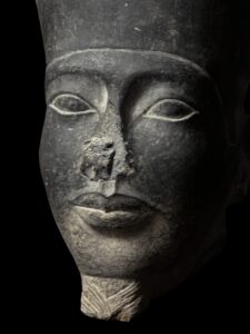 Egyptian King Tutankhamun Statue: Museum Sculpture - Image 7