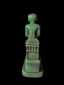 Egyptian King Imhotep transferring knowledge scene statue. - Image 7