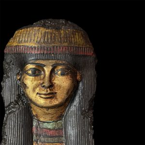 Handcarved Stone Egyptian Queen Statue: Rare Ancient Model - Image 7