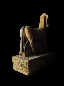 Goddess Hathor Statue with Amenhotep II: Vintage Stone Museum Replica - Image 7