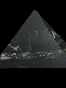 Amenemhat III Pyramidion Replica: Basalt Sculpture with Hieroglyphs (40x30cm) - Image 7