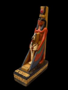 Vintage Goddess Isis statue, unique Isis goddess Statue. Statuette representing Isis and Osiris - Egypt Museum - Image 7