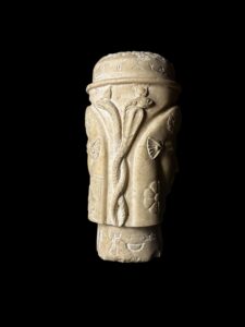 Goddess Hathor Column made in Egypt. with two cobras - Image 7