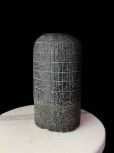 Babylon law code of Hammurabi - Akkadian Cuneiform Mesopotamian art / sculpture - Image 7