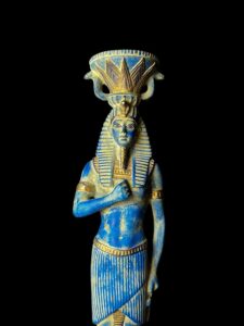 Egyptian King Tutankhamun Candle Holder: Pharaonic Statuette - Image 7