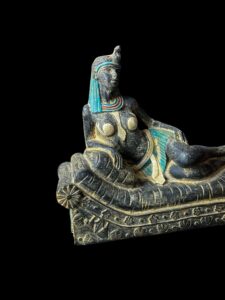 Handcrafted Egyptian Cleopatra Statue: Ancient Queen Figurine - Image 7