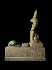 Egyptian Goddess Sekhmet Statue: Cobra, Scarab, Ankh - Image 7